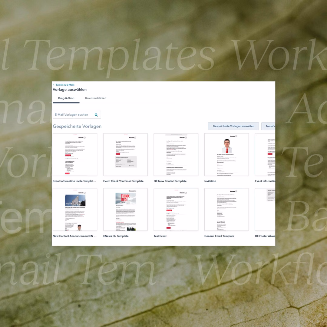 An e-mail template library on screen, a grid of saved templates with German and English names side by side.